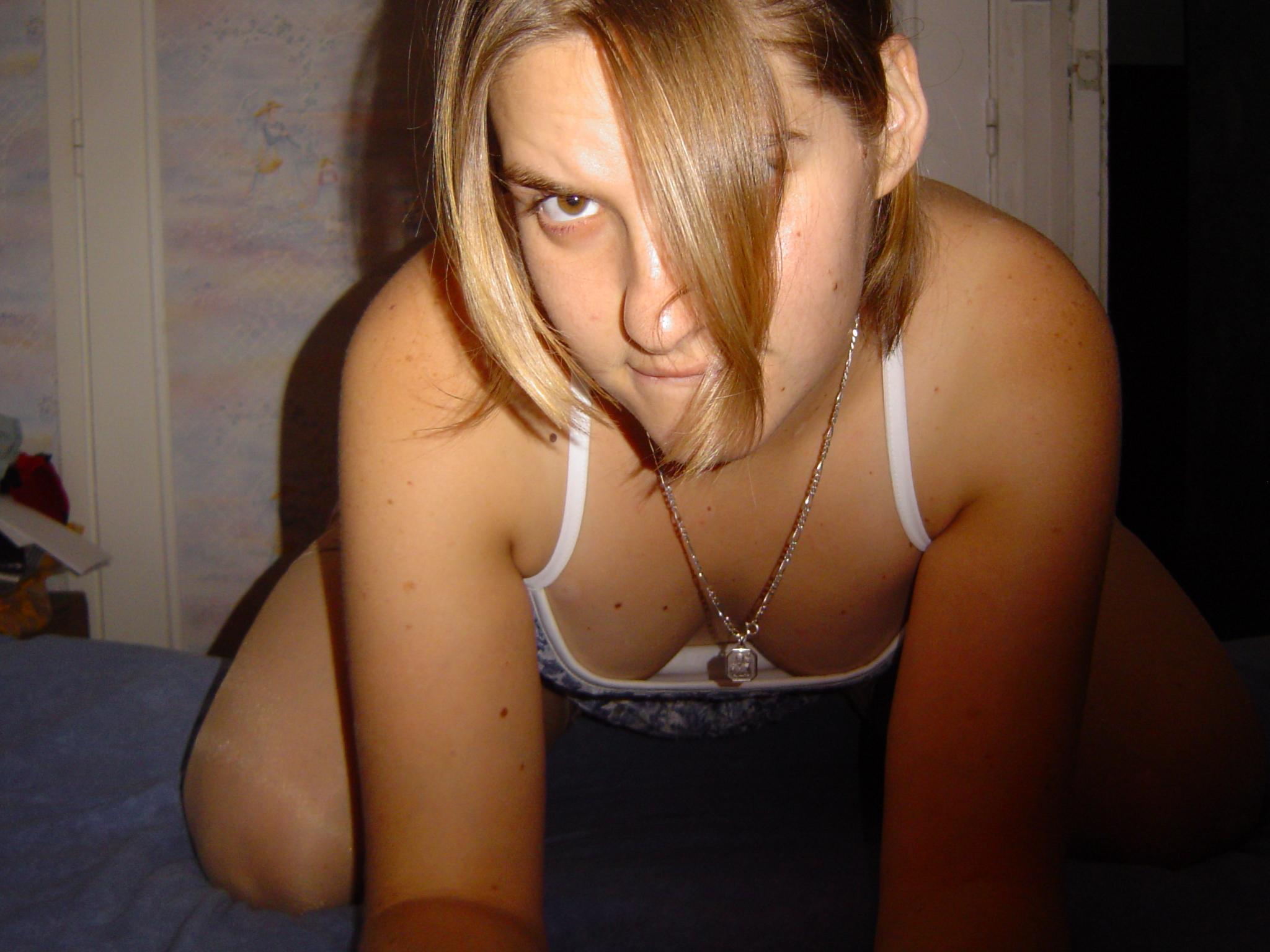 coquine salope blonde recherche mec pour plan et rdv coquin, faire l'amour au telephone avec une coquine sur le blog coquine le chaud et sexe du net